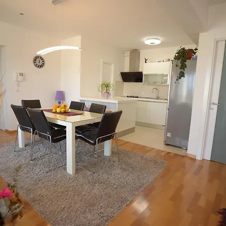 Appartement Base Bridge - Centre - Free Parking Zadar