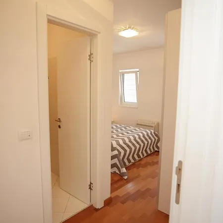 Base Bridge - Centre - Free Parking Appartement Zadar