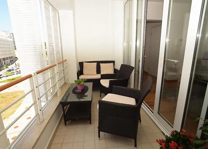 Base Bridge Apartman *